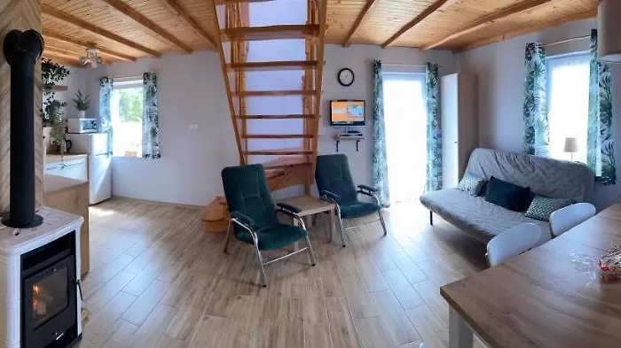 Wczasy U Reni بيت للعطل *